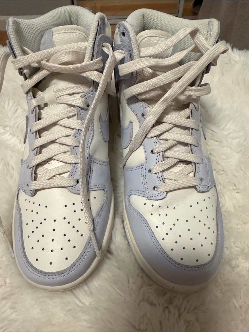 Nike Women's High-Top Sneakers in Football Grey DD1869